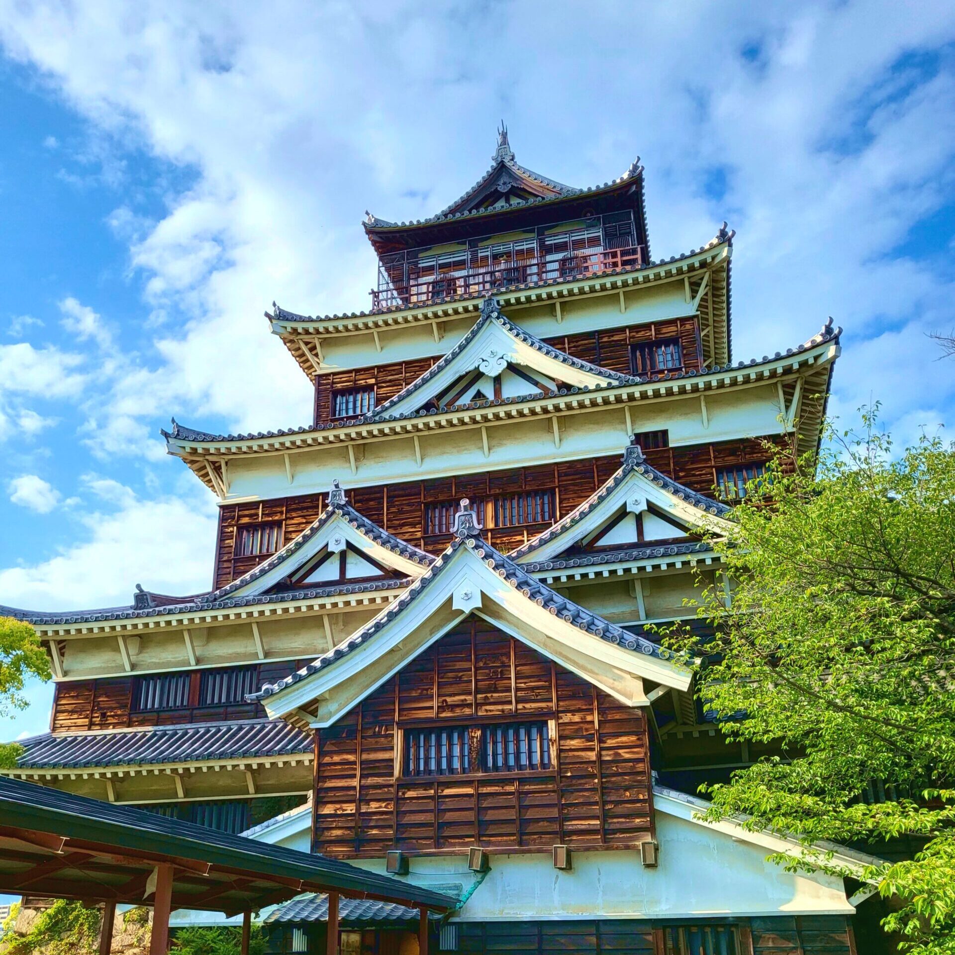 Un temple à Osaka au Japon.